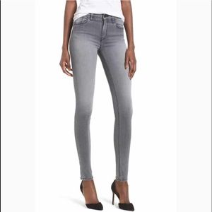 Hudson grey skinny jeans in size 27 EUC